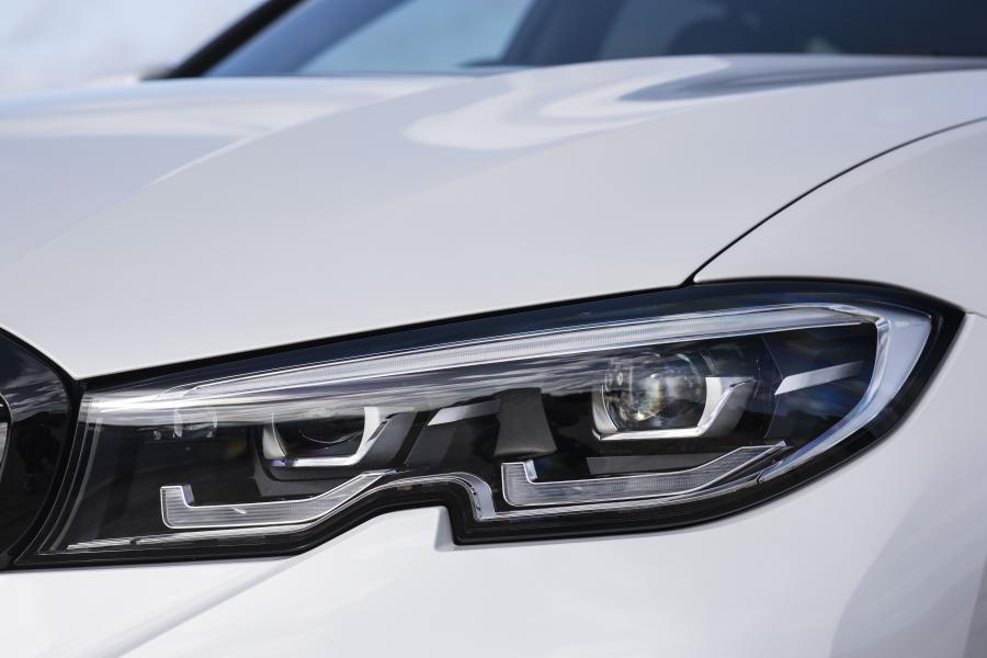 Детали экстерьера BMW 330i Touring M Sport (G21) 2019 года  (UK) (фото 22 из 32)